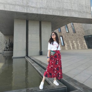 杨雪倩资料,杨雪倩最新歌曲,杨雪倩MV视频,杨雪倩音乐专辑,杨雪倩好听的歌