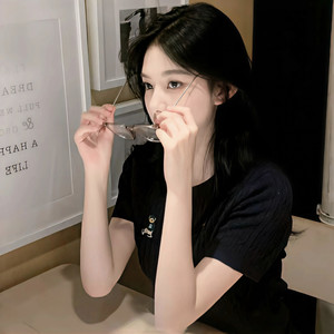 王雨琳资料,王雨琳最新歌曲,王雨琳MV视频,王雨琳音乐专辑,王雨琳好听的歌