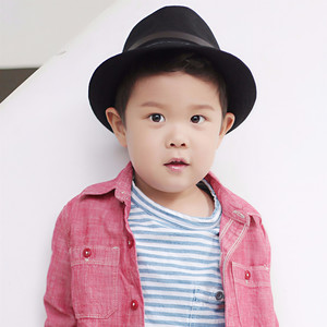 李子奇资料,李子奇最新歌曲,李子奇MV视频,李子奇音乐专辑,李子奇好听的歌