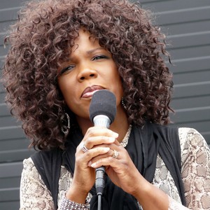 Lynda Randle资料,Lynda Randle最新歌曲,Lynda RandleMV视频,Lynda Randle音乐专辑,Lynda Randle好听的歌