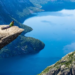 逍遥资料,逍遥最新歌曲,逍遥MV视频,逍遥音乐专辑,逍遥好听的歌