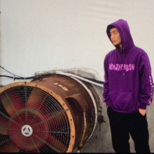 远资料,远最新歌曲,远MV视频,远音乐专辑,远好听的歌