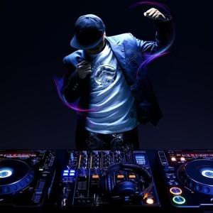 DJ