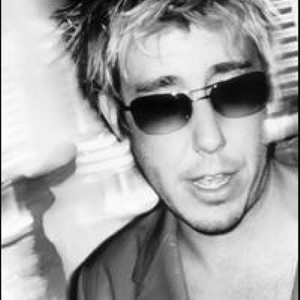 Custom资料,Custom最新歌曲,CustomMV视频,Custom音乐专辑,Custom好听的歌