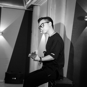 王青鹏资料,王青鹏最新歌曲,王青鹏MV视频,王青鹏音乐专辑,王青鹏好听的歌