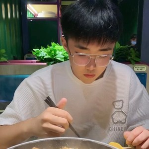 贤治资料,贤治最新歌曲,贤治MV视频,贤治音乐专辑,贤治好听的歌