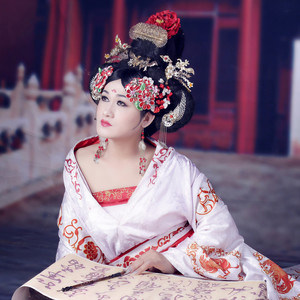 吴思月资料,吴思月最新歌曲,吴思月MV视频,吴思月音乐专辑,吴思月好听的歌