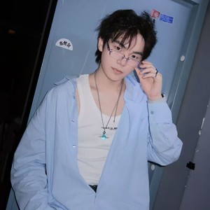 Double V资料,Double V最新歌曲,Double VMV视频,Double V音乐专辑,Double V好听的歌