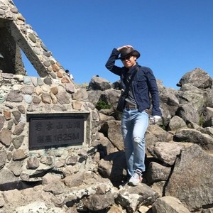 金秀峰资料,金秀峰最新歌曲,金秀峰MV视频,金秀峰音乐专辑,金秀峰好听的歌