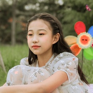 潘美希资料,潘美希最新歌曲,潘美希MV视频,潘美希音乐专辑,潘美希好听的歌