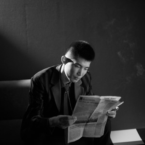 他只是经过资料,他只是经过最新歌曲,他只是经过MV视频,他只是经过音乐专辑,他只是经过好听的歌