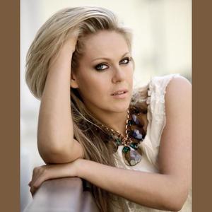 Kristine Opolais资料,Kristine Opolais最新歌曲,Kristine OpolaisMV视频,Kristine Opolais音乐专辑,Kristine Opolais好听的歌