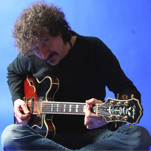 Coste Apetrea资料,Coste Apetrea最新歌曲,Coste ApetreaMV视频,Coste Apetrea音乐专辑,Coste Apetrea好听的歌