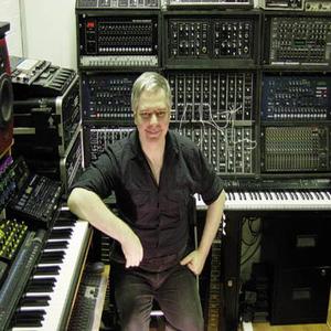 Mark Jenkins资料,Mark Jenkins最新歌曲,Mark JenkinsMV视频,Mark Jenkins音乐专辑,Mark Jenkins好听的歌