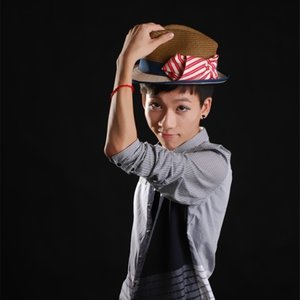 王小格资料,王小格最新歌曲,王小格MV视频,王小格音乐专辑,王小格好听的歌