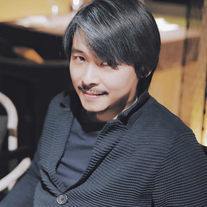 会火MIAO音乐:李宇春TFBOYS迪玛希演唱会背后的男人 音乐魔法师谭伊哲