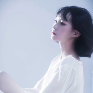 熊冰冰资料,熊冰冰最新歌曲,熊冰冰MV视频,熊冰冰音乐专辑,熊冰冰好听的歌