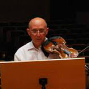 Emilio Moreno资料,Emilio Moreno最新歌曲,Emilio MorenoMV视频,Emilio Moreno音乐专辑,Emilio Moreno好听的歌