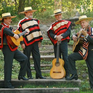Los Huasos De Algarrobal