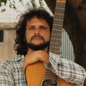 Totti Moreira资料,Totti Moreira最新歌曲,Totti MoreiraMV视频,Totti Moreira音乐专辑,Totti Moreira好听的歌