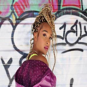 Adia资料,Adia最新歌曲,AdiaMV视频,Adia音乐专辑,Adia好听的歌