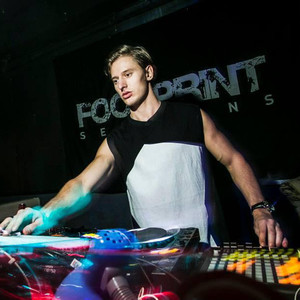 Roberto Traista资料,Roberto Traista最新歌曲,Roberto TraistaMV视频,Roberto Traista音乐专辑,Roberto Traista好听的歌