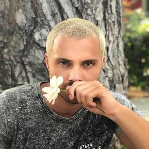 Tayo Ricci资料,Tayo Ricci最新歌曲,Tayo RicciMV视频,Tayo Ricci音乐专辑,Tayo Ricci好听的歌