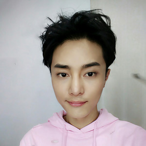 杨炘灿资料,杨炘灿最新歌曲,杨炘灿MV视频,杨炘灿音乐专辑,杨炘灿好听的歌