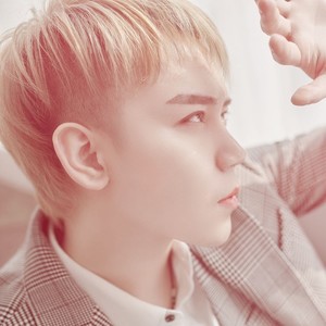 龙逸轩资料,龙逸轩最新歌曲,龙逸轩MV视频,龙逸轩音乐专辑,龙逸轩好听的歌