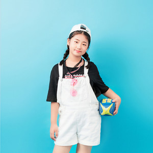 周欣泉资料,周欣泉最新歌曲,周欣泉MV视频,周欣泉音乐专辑,周欣泉好听的歌