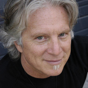 Stephen Bruton资料,Stephen Bruton最新歌曲,Stephen BrutonMV视频,Stephen Bruton音乐专辑,Stephen Bruton好听的歌