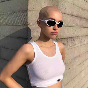 贝尔娜资料,贝尔娜最新歌曲,贝尔娜MV视频,贝尔娜音乐专辑,贝尔娜好听的歌