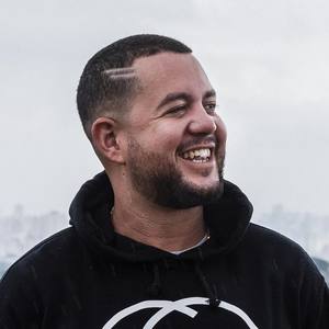 Arnaldo Tifu资料,Arnaldo Tifu最新歌曲,Arnaldo TifuMV视频,Arnaldo Tifu音乐专辑,Arnaldo Tifu好听的歌