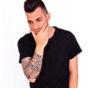 Taao Kross资料,Taao Kross最新歌曲,Taao KrossMV视频,Taao Kross音乐专辑,Taao Kross好听的歌