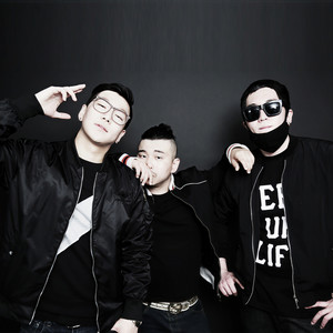 블랙트리 (Black Tree)资料,블랙트리 (Black Tree)最新歌曲,블랙트리 (Black Tree)MV视频,블랙트리 (Black Tree)音乐专辑,블랙트리 (Black Tree)好听的歌