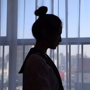 August资料,August最新歌曲,AugustMV视频,August音乐专辑,August好听的歌