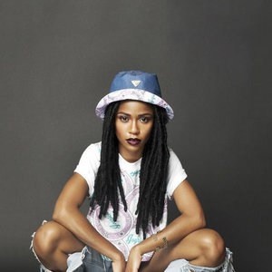 Simone Battle