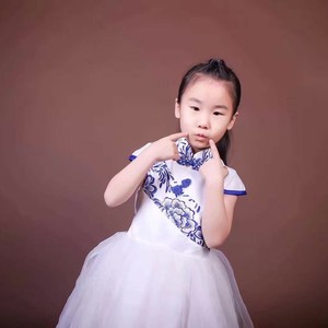 张诗琪资料,张诗琪最新歌曲,张诗琪MV视频,张诗琪音乐专辑,张诗琪好听的歌