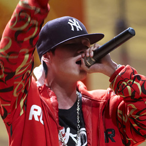 雷炎烽资料,雷炎烽最新歌曲,雷炎烽MV视频,雷炎烽音乐专辑,雷炎烽好听的歌