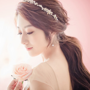 伊人资料,伊人最新歌曲,伊人MV视频,伊人音乐专辑,伊人好听的歌