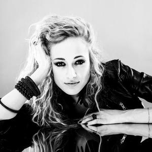 Juli Lee资料,Juli Lee最新歌曲,Juli LeeMV视频,Juli Lee音乐专辑,Juli Lee好听的歌