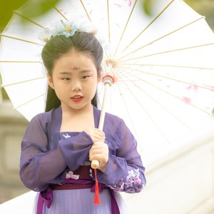 靳雯犀资料,靳雯犀最新歌曲,靳雯犀MV视频,靳雯犀音乐专辑,靳雯犀好听的歌