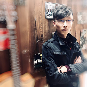 窗外 刘灿 (流行)