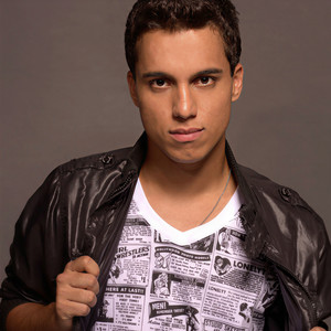 Filipe Guerra资料,Filipe Guerra最新歌曲,Filipe GuerraMV视频,Filipe Guerra音乐专辑,Filipe Guerra好听的歌