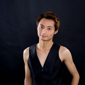 胡青峰资料,胡青峰最新歌曲,胡青峰MV视频,胡青峰音乐专辑,胡青峰好听的歌