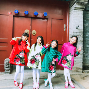中国娃娃组合资料,中国娃娃组合最新歌曲,中国娃娃组合MV视频,中国娃娃组合音乐专辑,中国娃娃组合好听的歌