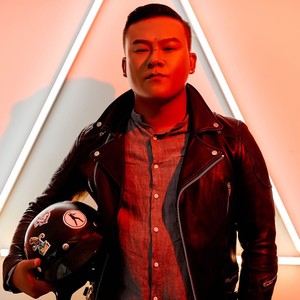 小阿鹏资料,小阿鹏最新歌曲,小阿鹏MV视频,小阿鹏音乐专辑,小阿鹏好听的歌