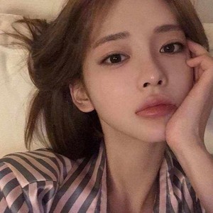 飞鸢资料,飞鸢最新歌曲,飞鸢MV视频,飞鸢音乐专辑,飞鸢好听的歌