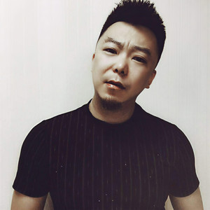 朱峰资料,朱峰最新歌曲,朱峰MV视频,朱峰音乐专辑,朱峰好听的歌