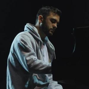 Ale Berraquero资料,Ale Berraquero最新歌曲,Ale BerraqueroMV视频,Ale Berraquero音乐专辑,Ale Berraquero好听的歌